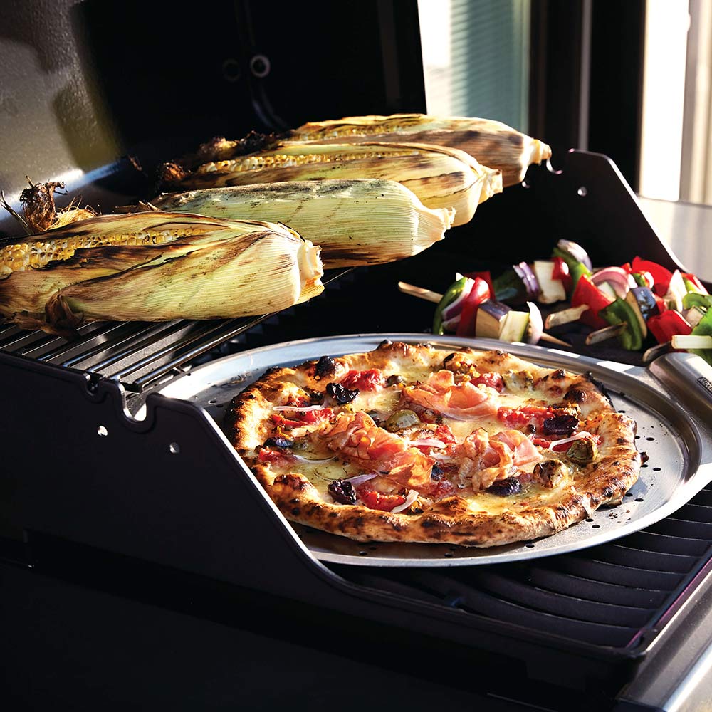 Napoleon F425DGT Freestyle 425 Gas Grill On Cart