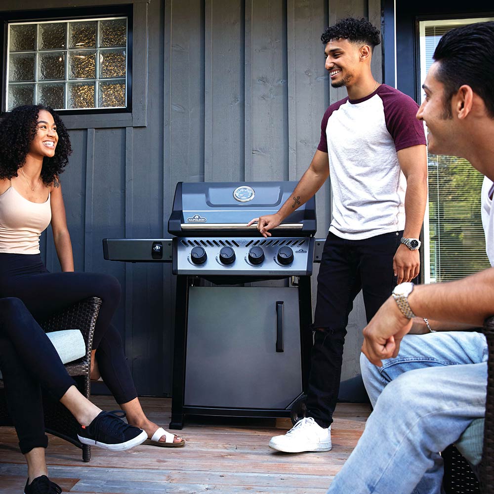 Napoleon F425DGT Freestyle 425 Gas Grill On Cart