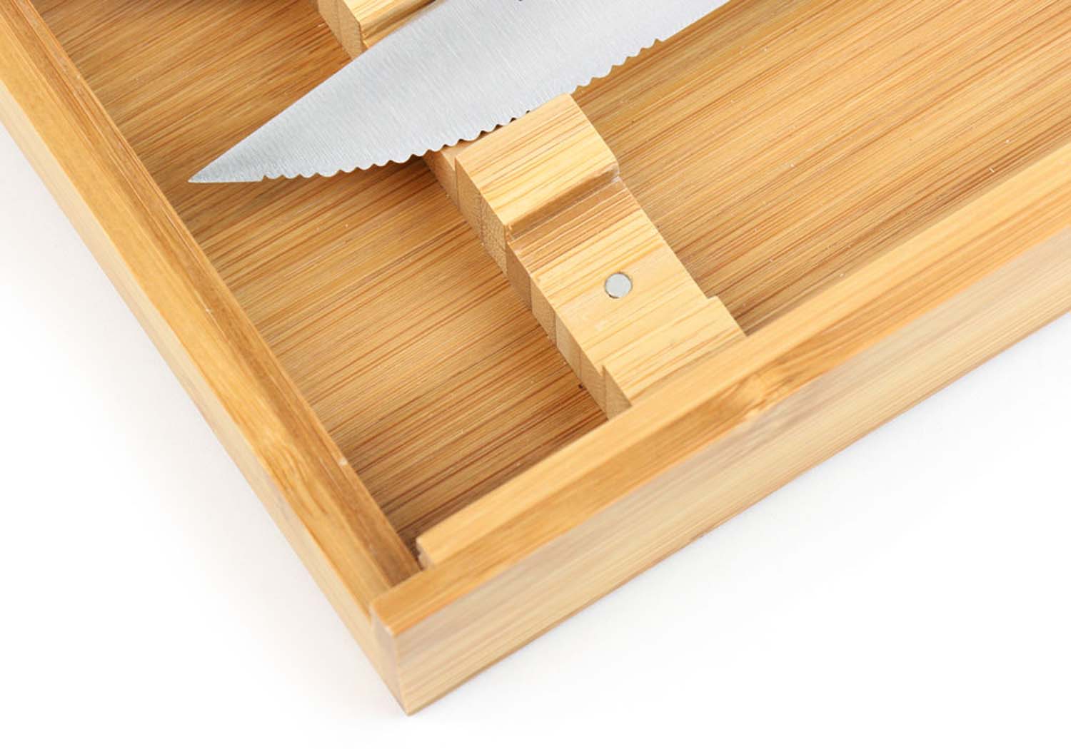Zwilling J.A. Henckels Steakhouse 4-Piece Steak Knife Set with Storage Case