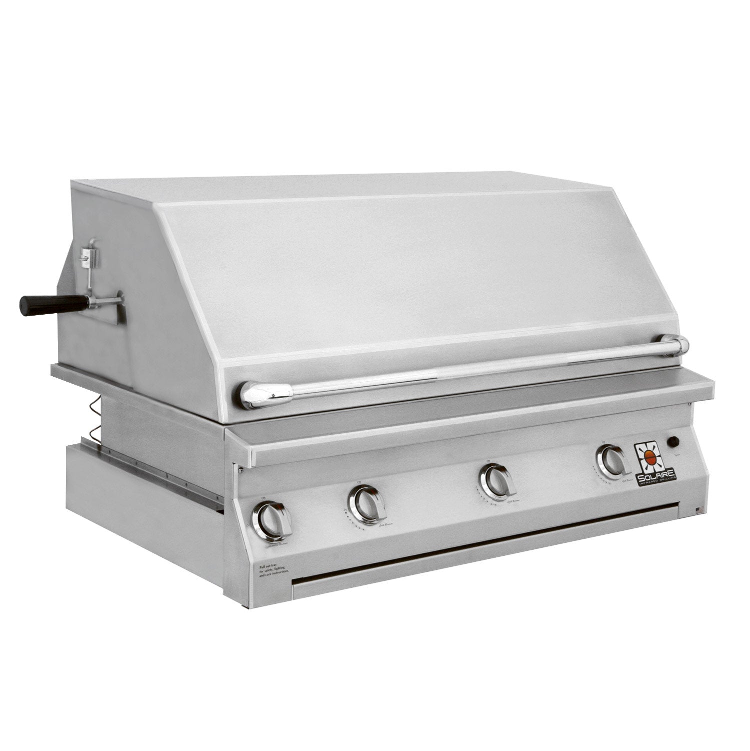 Stainless built-in deluxe grill with closed lid and front control knobs