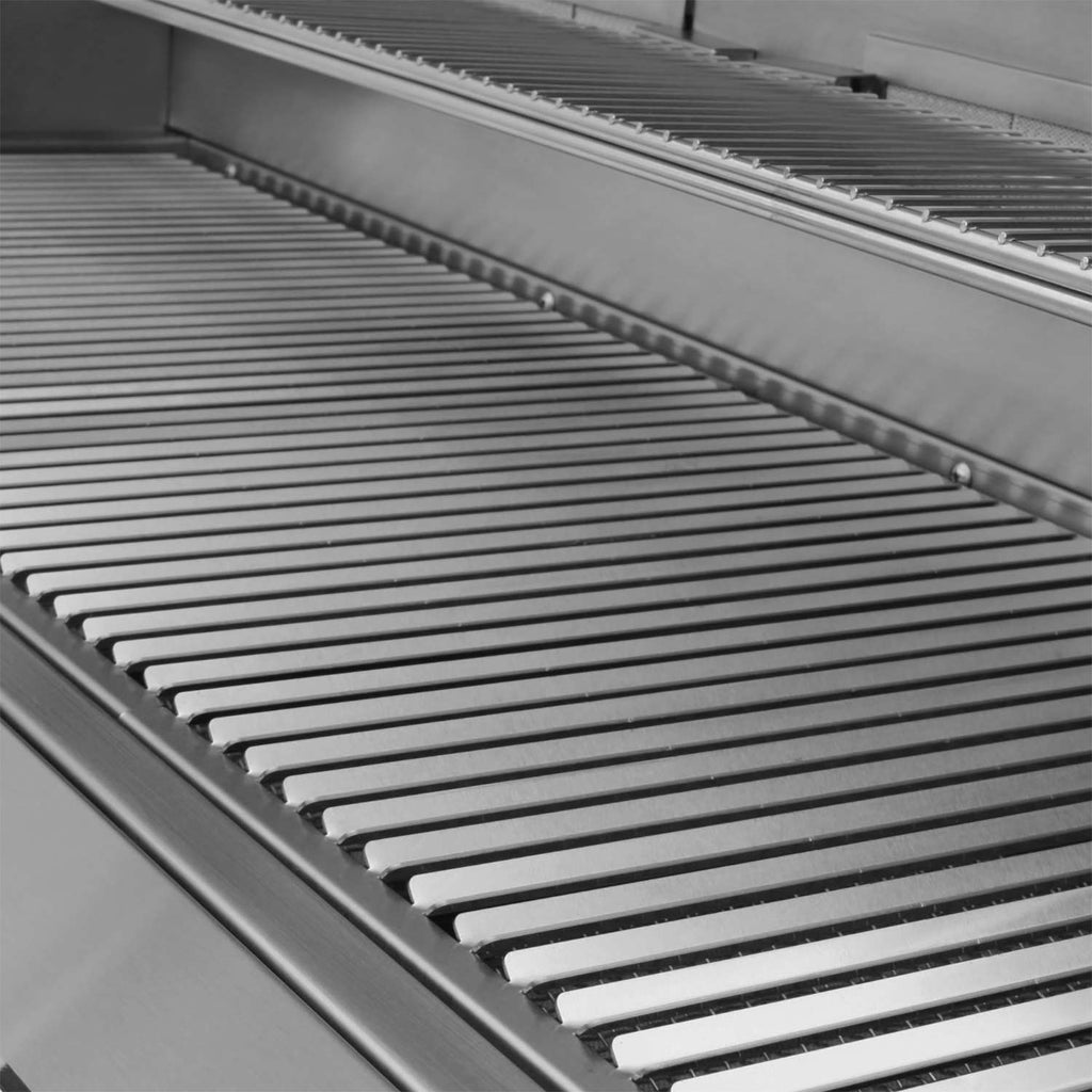 Stainless grill grate with parallel bars and drip tray along edge