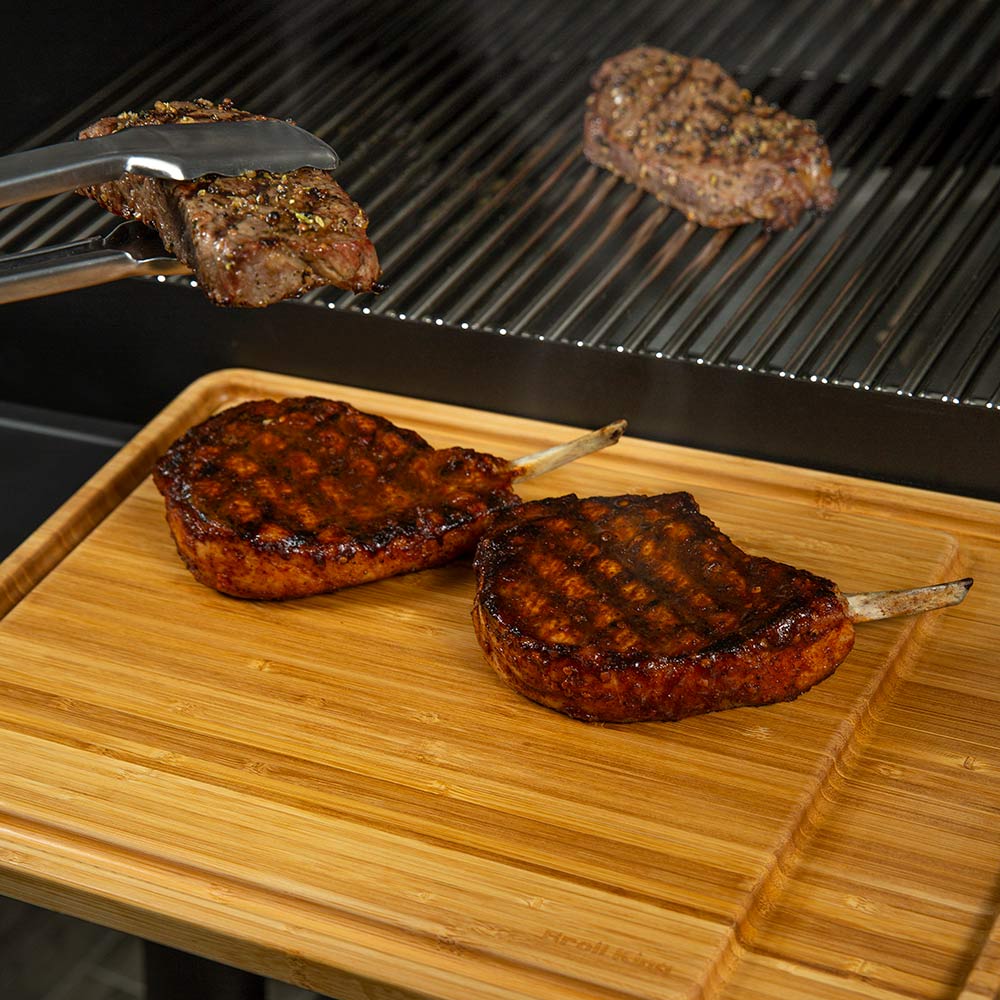 Broil King 68429 Imperial Bamboo Cutting & Serving Board