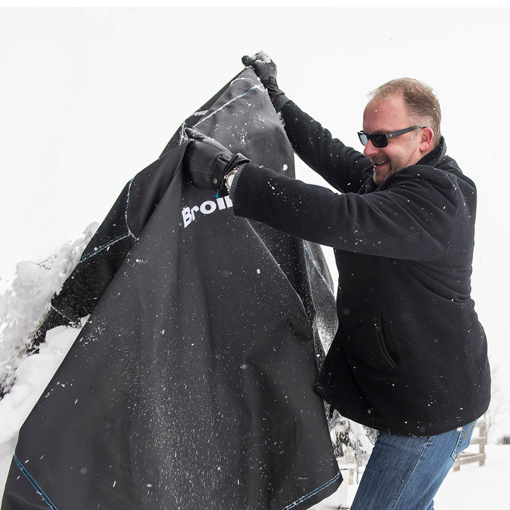 Broil King 68492 70.5-Inch Premium Polyester Grill Cover for Regal 500, Imperial 500 Grills