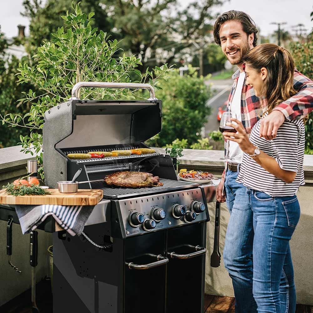 Broil King BR-490 Baron 490 Pro 4-Burner Gas Grill with Rotisserie and Side Burner, 57-Inches