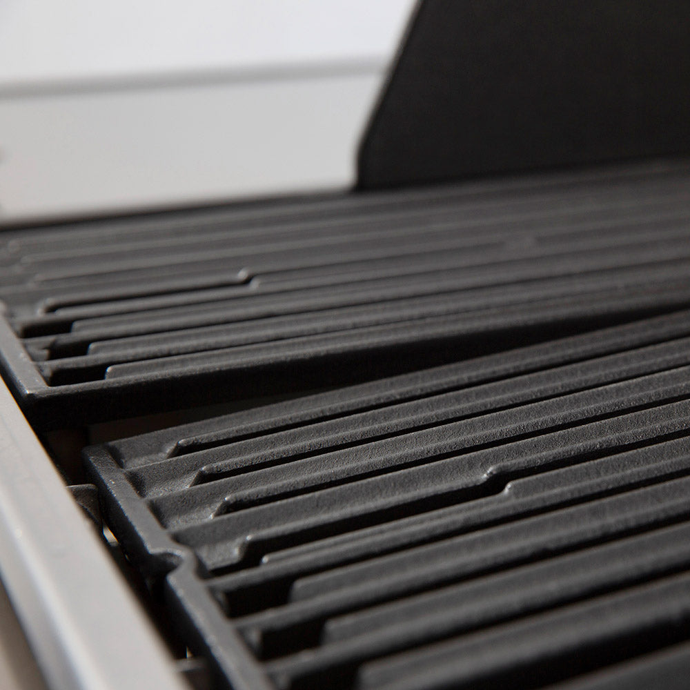 Broil King CRN-420 Crown 420 Black 4-Burner Gas Grill, 57-Inches