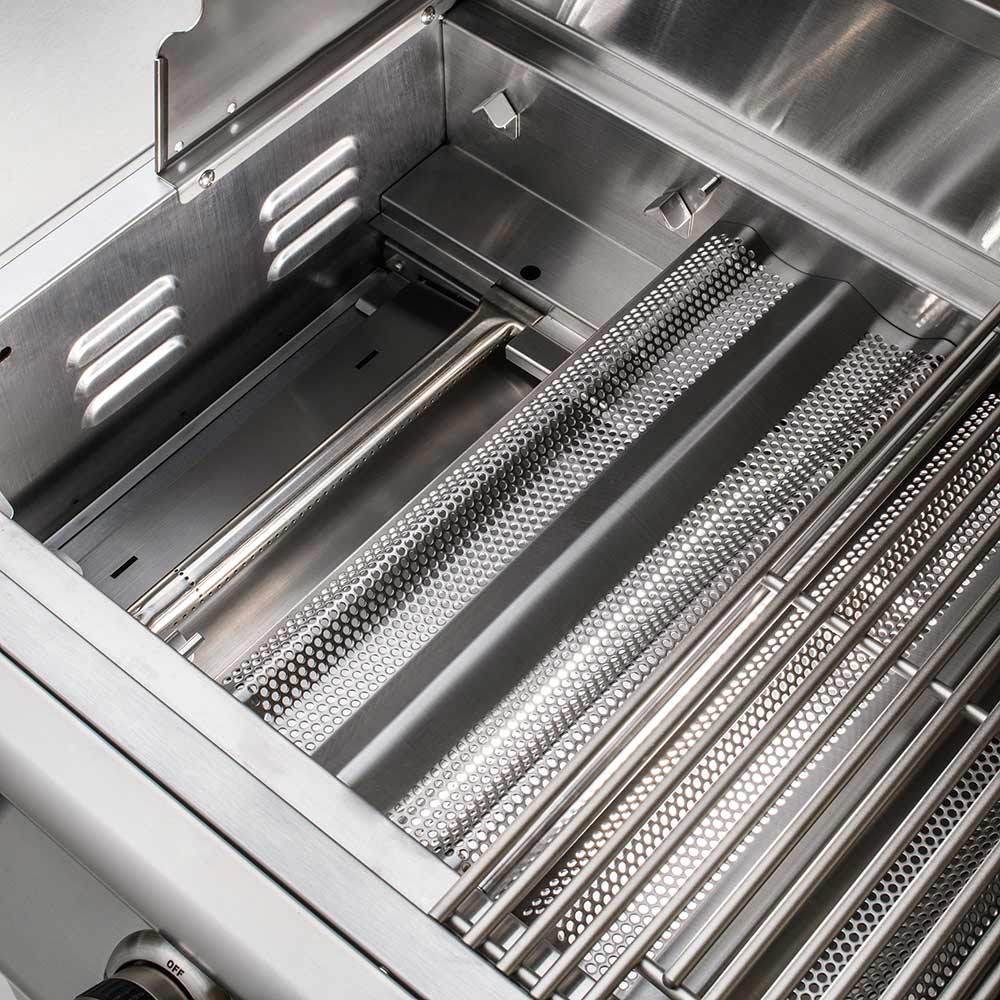 Stainless steel 4-burner grill interior with heat shield and rowed burner tubes