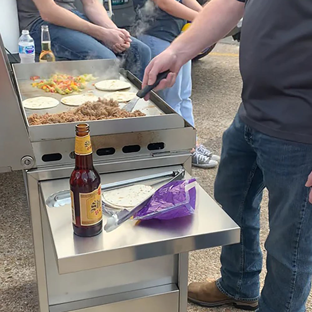 Le Griddle Ranch Hand Freestanding Dual Fuel Gas Griddle