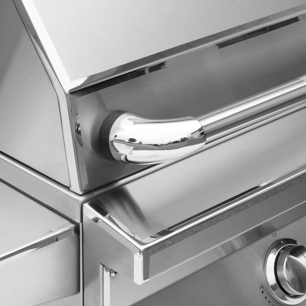 Chrome control knob and lid handle on a stainless freestanding grill