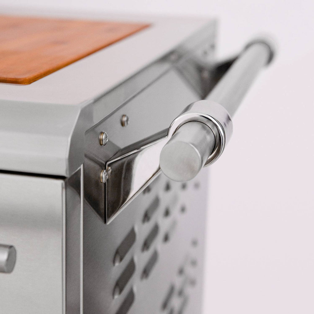 Stainless grill side control with round knob and side spray shield