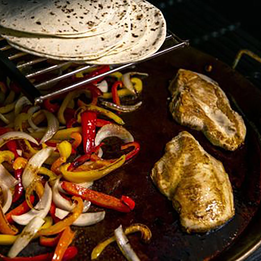 Oklahoma Joe's 18-Inch Round Carbon Steel Griddle