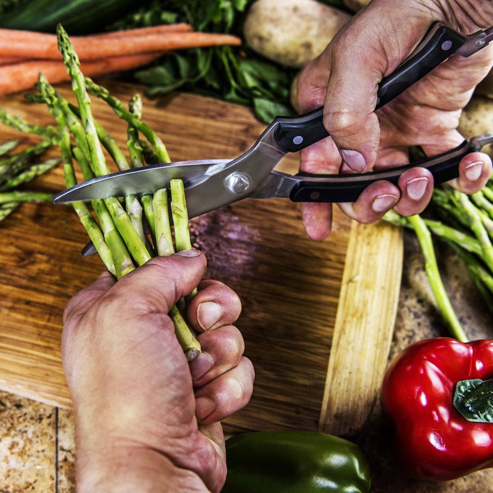 Oklahoma Joe's Blacksmith Spring-Loaded Meat Shears