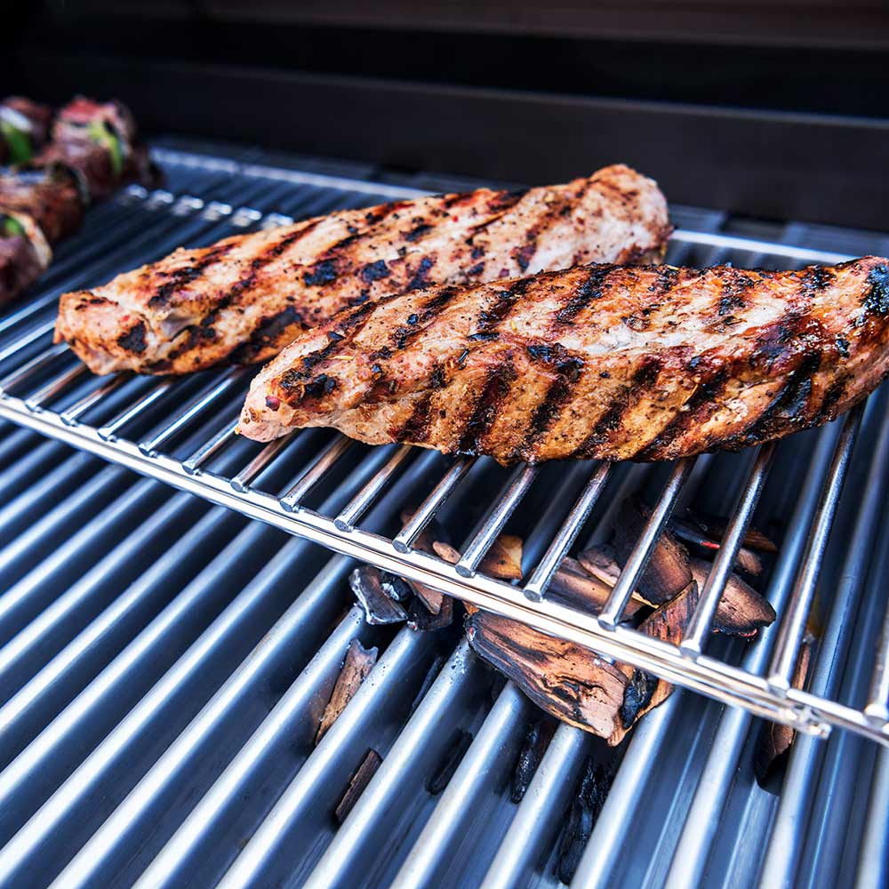Saber R50SC1417 3-Burner Elite Freestanding Infrared Grill with Rotisserie & Side Burner, 32-Inches