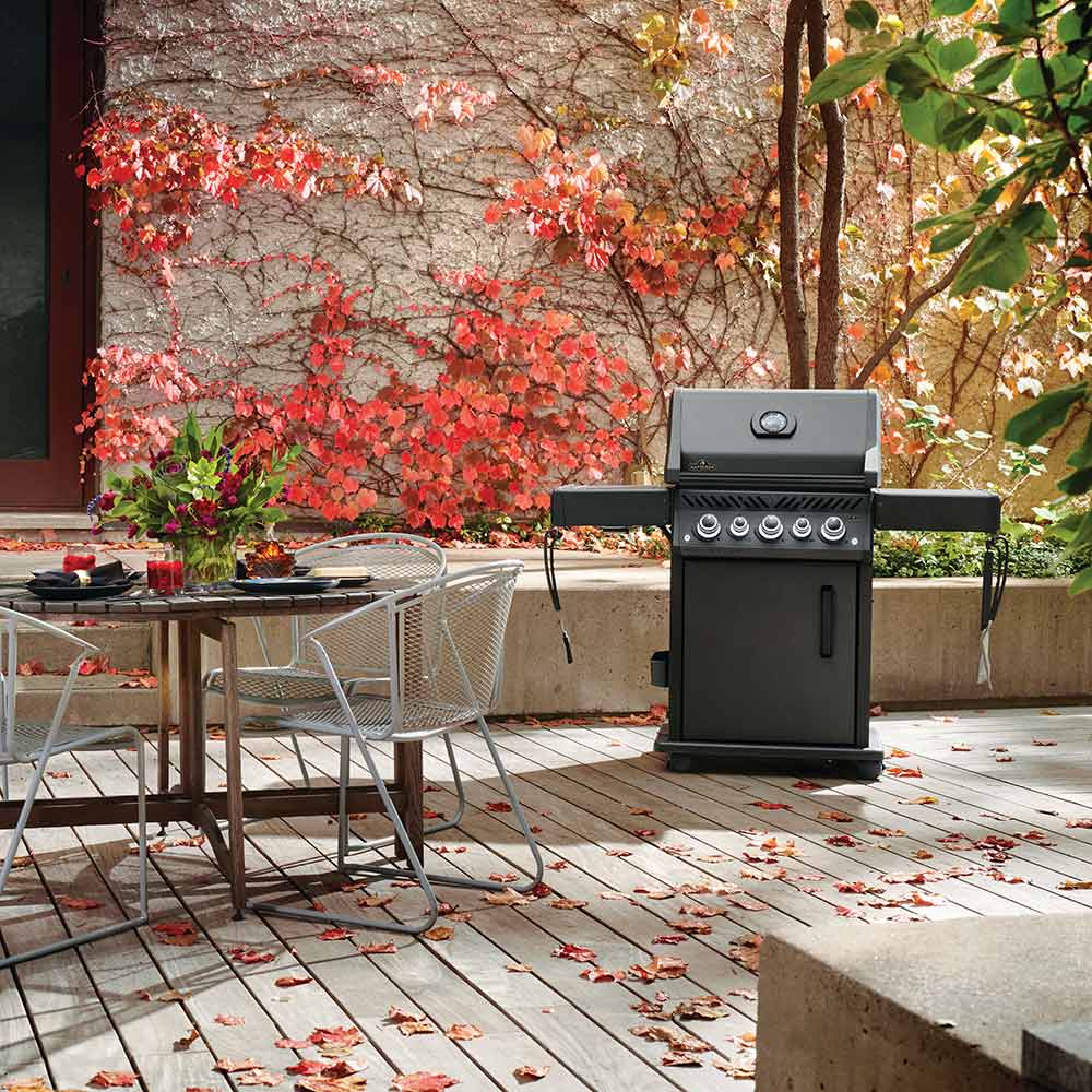 Napoleon RSE425RSIBK-1-PHM Phantom Rogue SE 425 Gas Grill On Cart with Infrared Side and Rear Burners