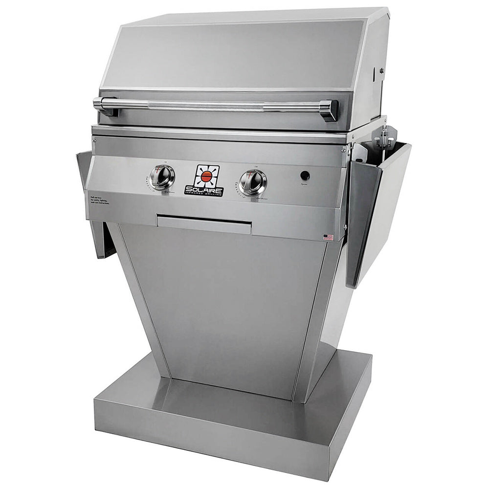 Stainless steel pedestal grill with closed lid and control knobs