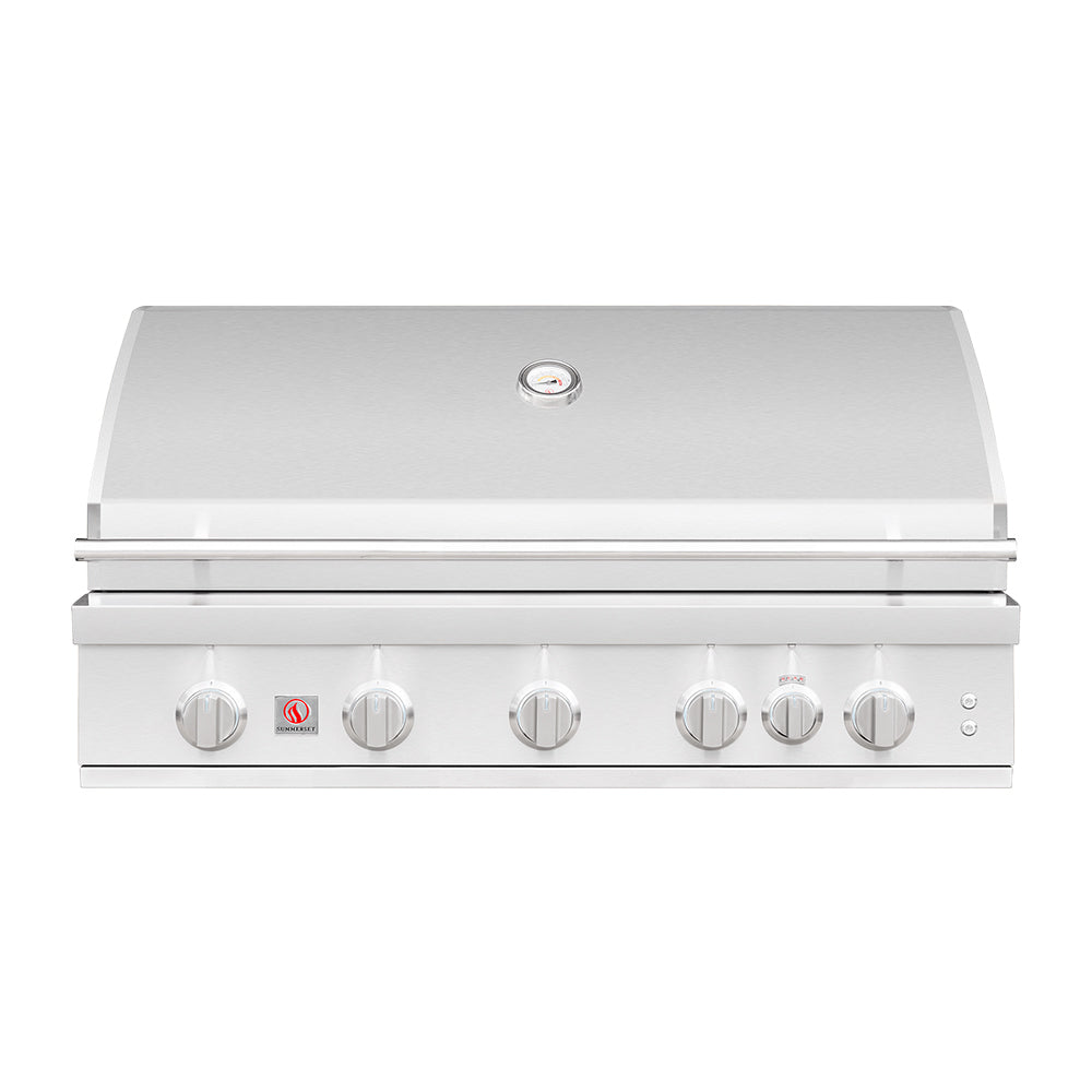 Built-in stainless gas grill with hood and control panel, 40-inch size