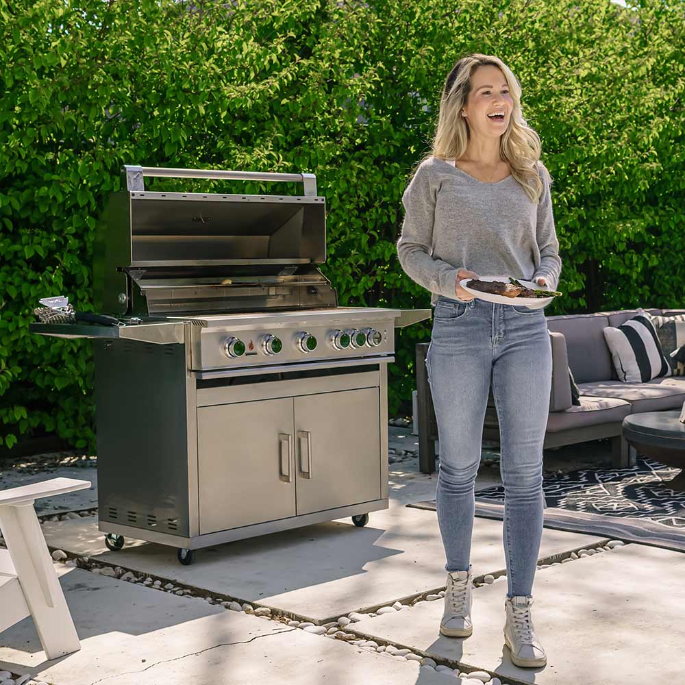 TrueFlame Gas Grill on Deluxe Cart, 40-Inch