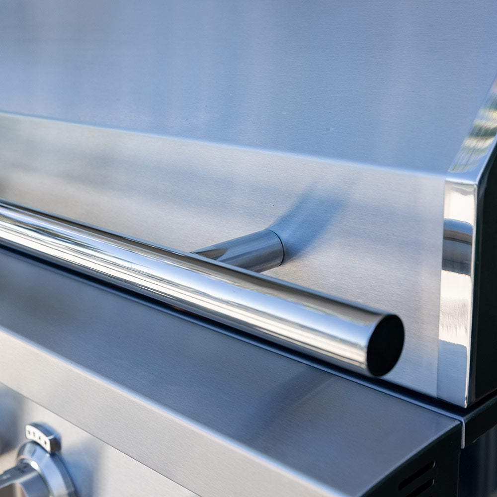 Stainless gas grill rear exhaust outlet on the side panel