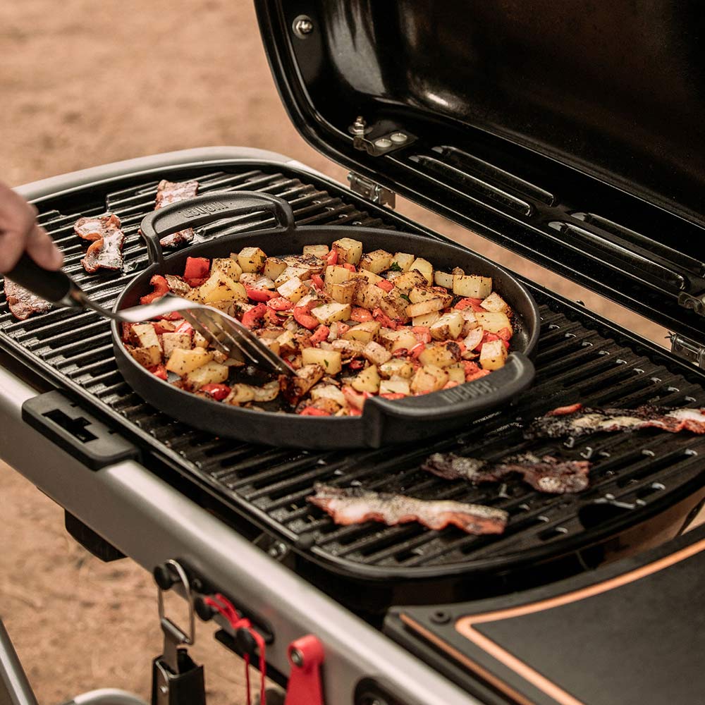Weber Traveler Portable Propane Gas Grill with Side Table