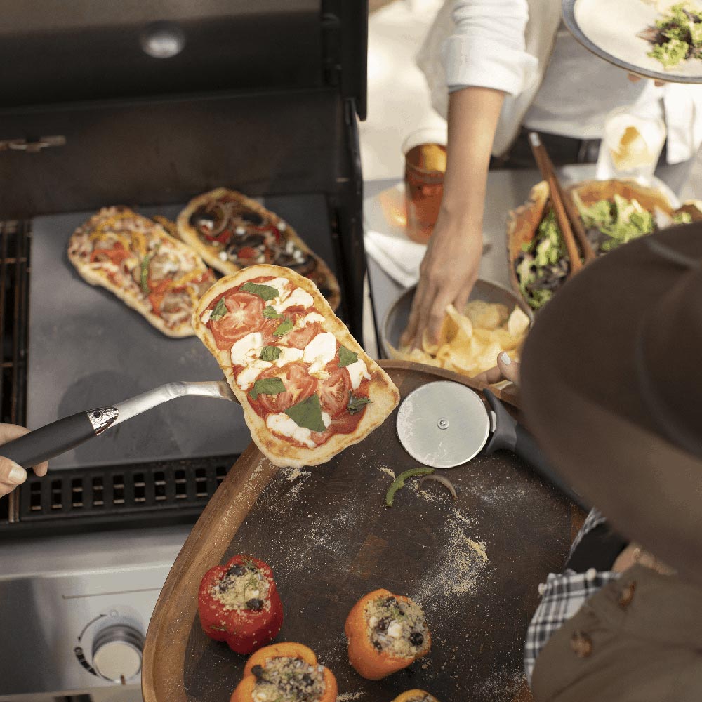 Weber Genesis Smart 4-Burner Freestanding Gas Grill with Sear Burner and Side Burner (WEB-SPX-435)