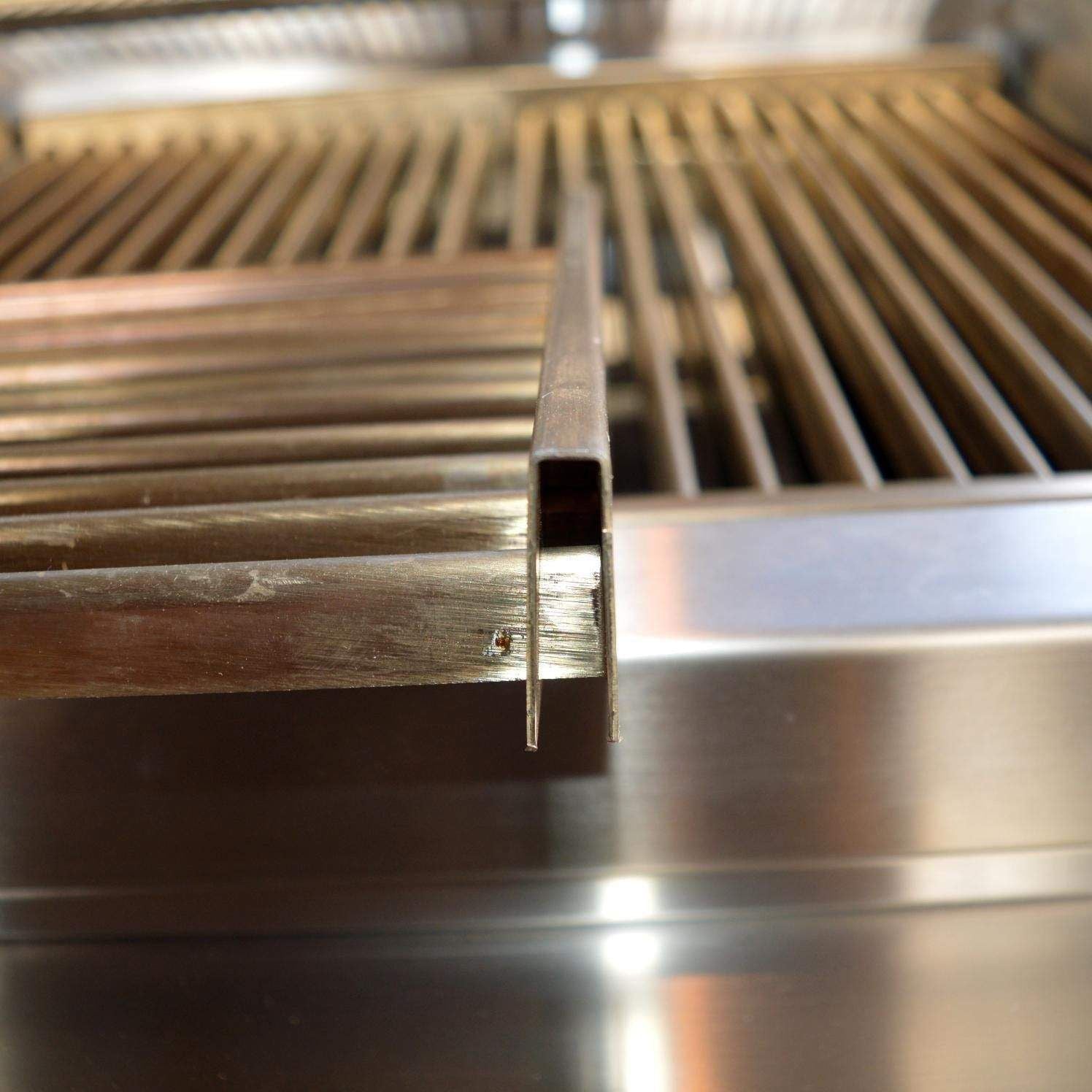 Infrared grill burner with metal heating bars in stainless channel